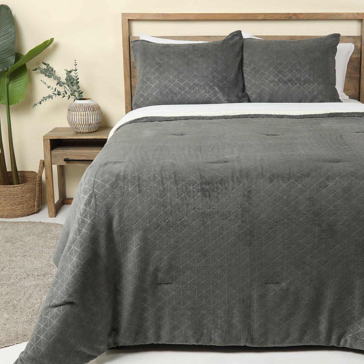 MICA - Cubrecama Coral Con Sherpa Mica