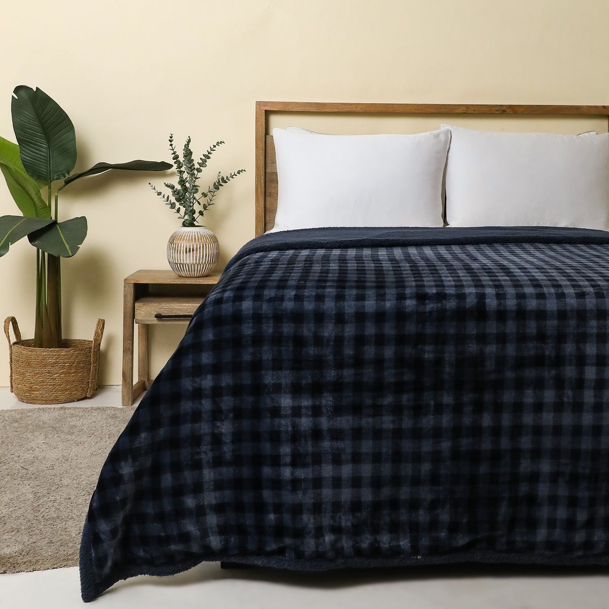 BASEMENT HOME - Frazada Cuadros con Sherpa Basement Home