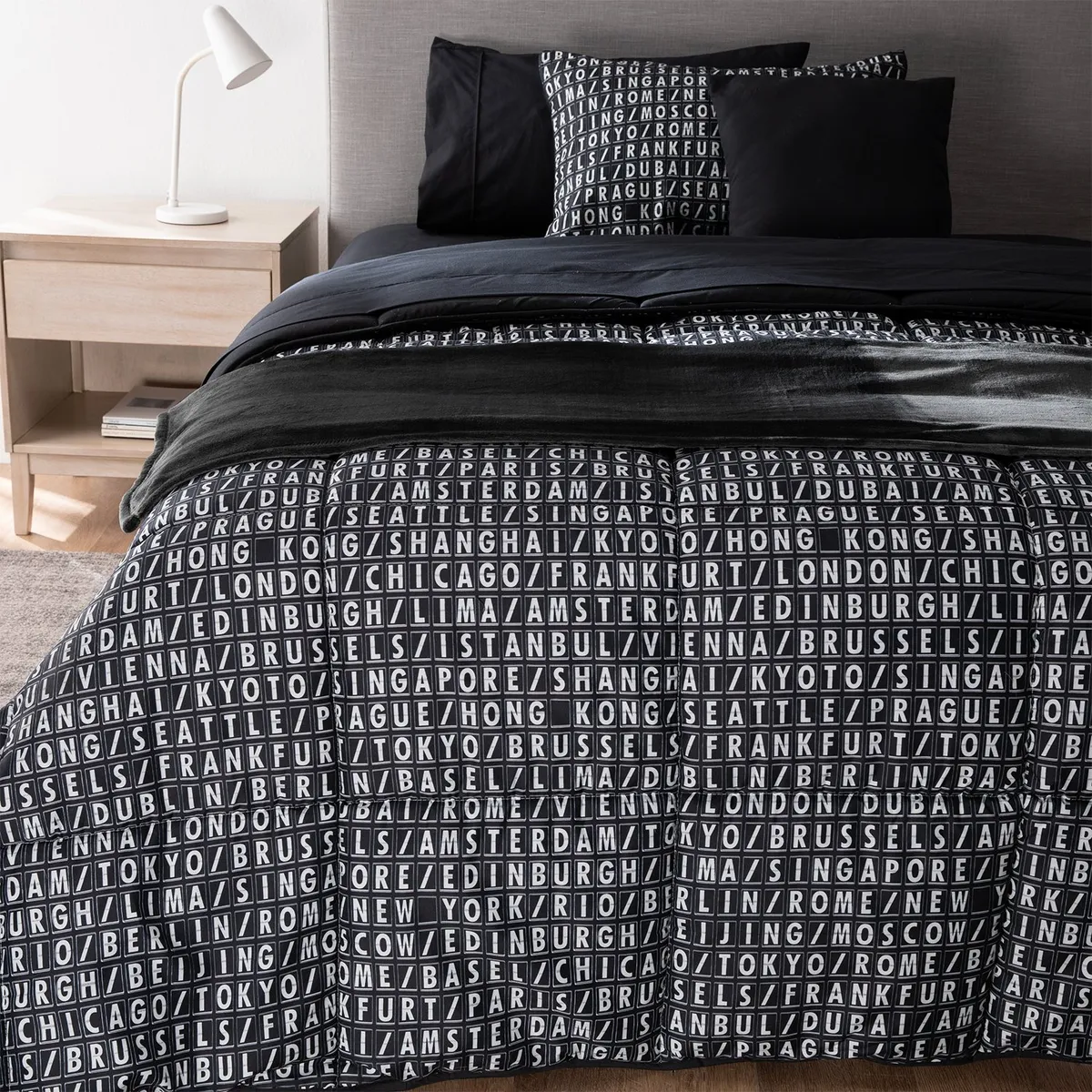 MICA - Juego de Cama: Edredón + Juego de Sábanas + Manta + Cojín Mica