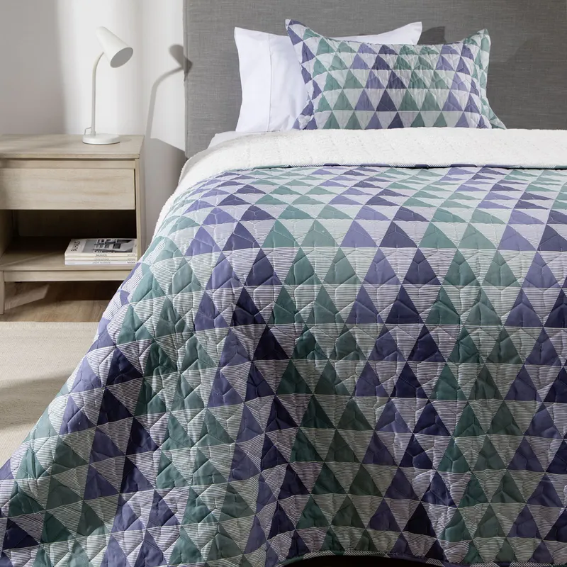 MICA - Cubrecama Estampado Mar con Sherpa Mica