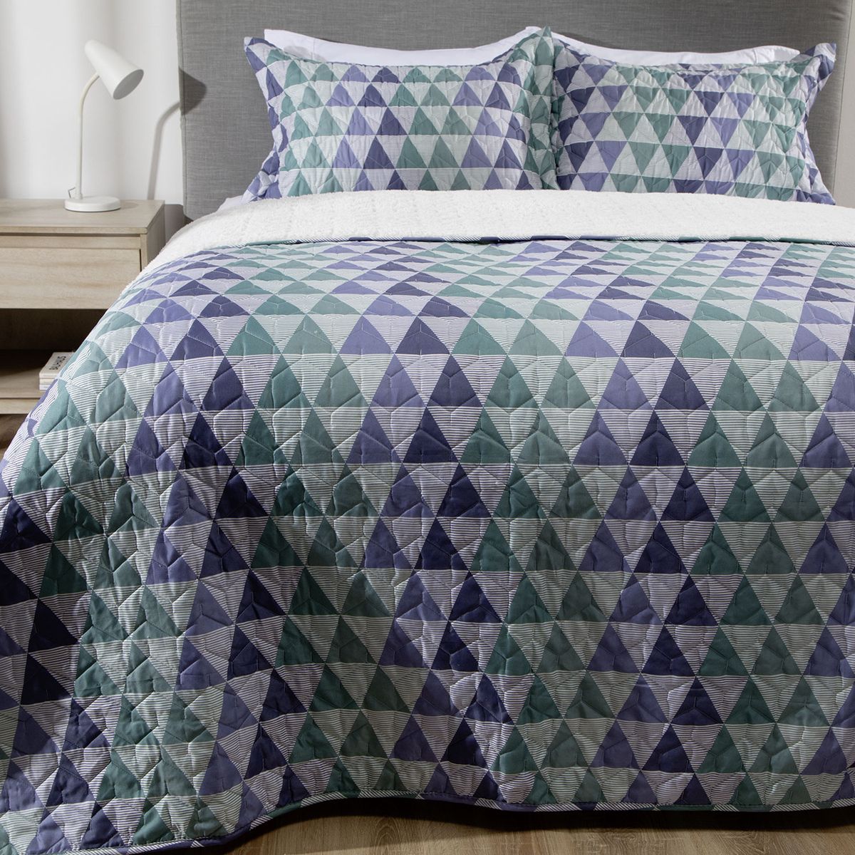 MICA - Cubrecama Estampado Mar con Sherpa Mica