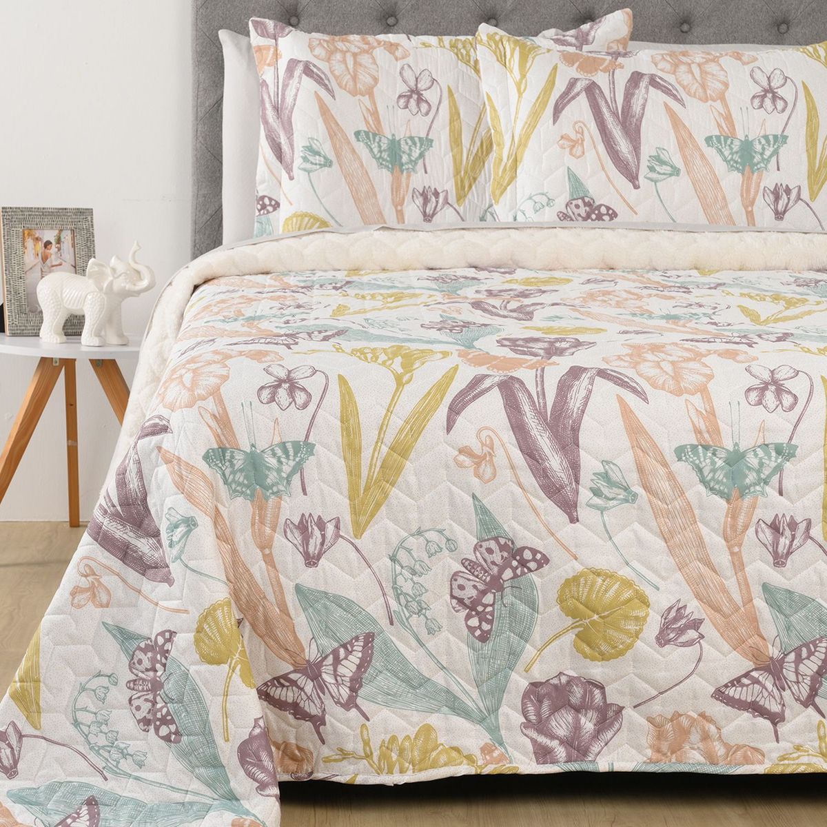 MICA - Cubrecama Estampado Mar con Sherpa Mica