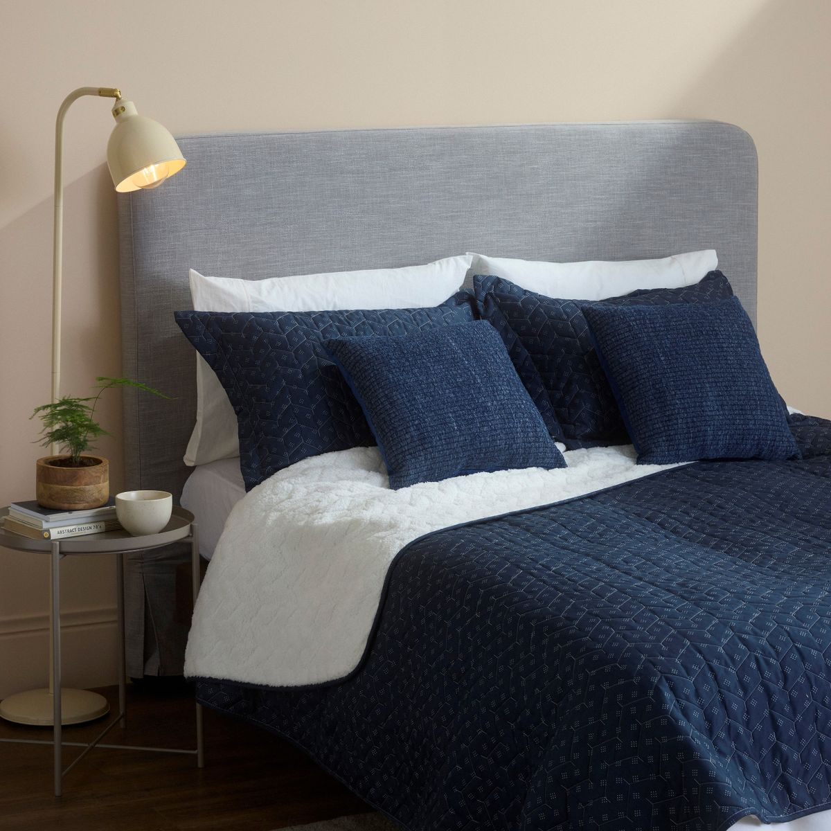 MICA - Cubrecama Estampado Mar con Sherpa Mica