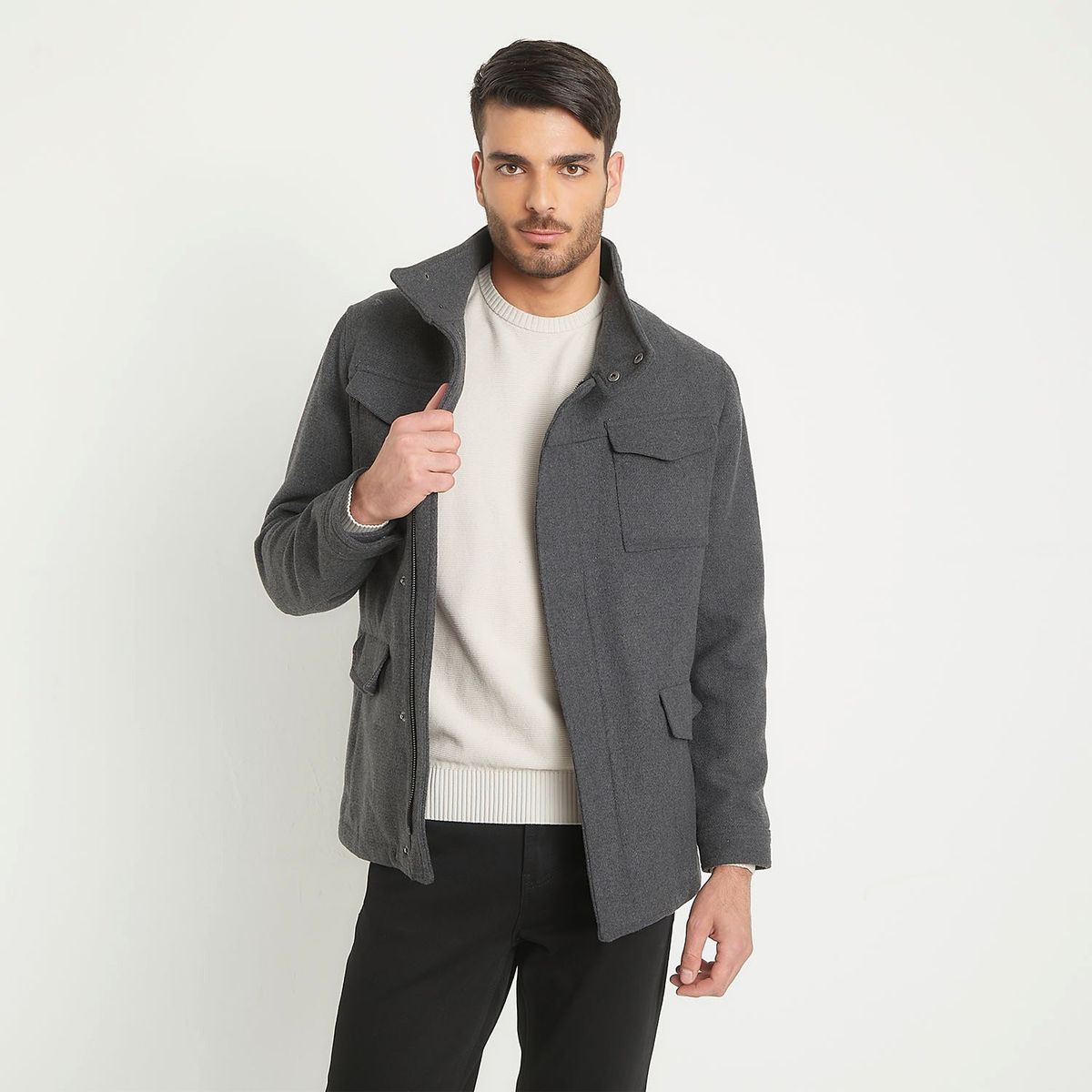 BASEMENT - Abrigo Hombre Basement 