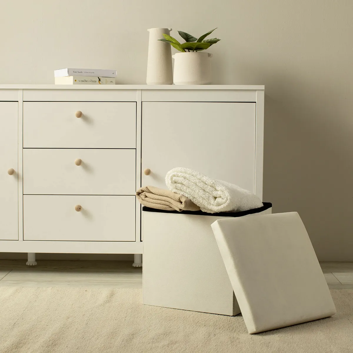 MICA - Puff Velvet Plegable Con Tapa 38cm