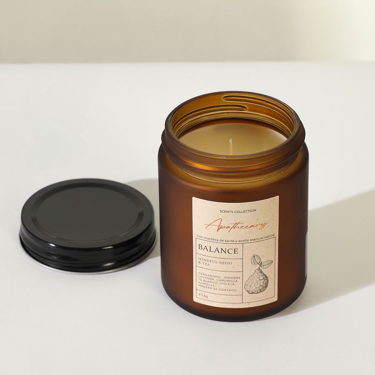 BASEMENT HOME - Vela Aromática Balance Te Blanco y Cardomomo 213g