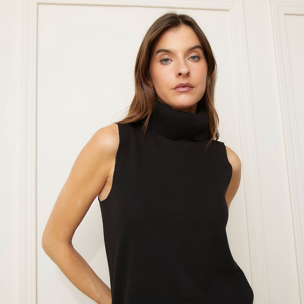 BASEMENT - Chaleco sin Mangas Cuello Alto Basement Mujer Algodón