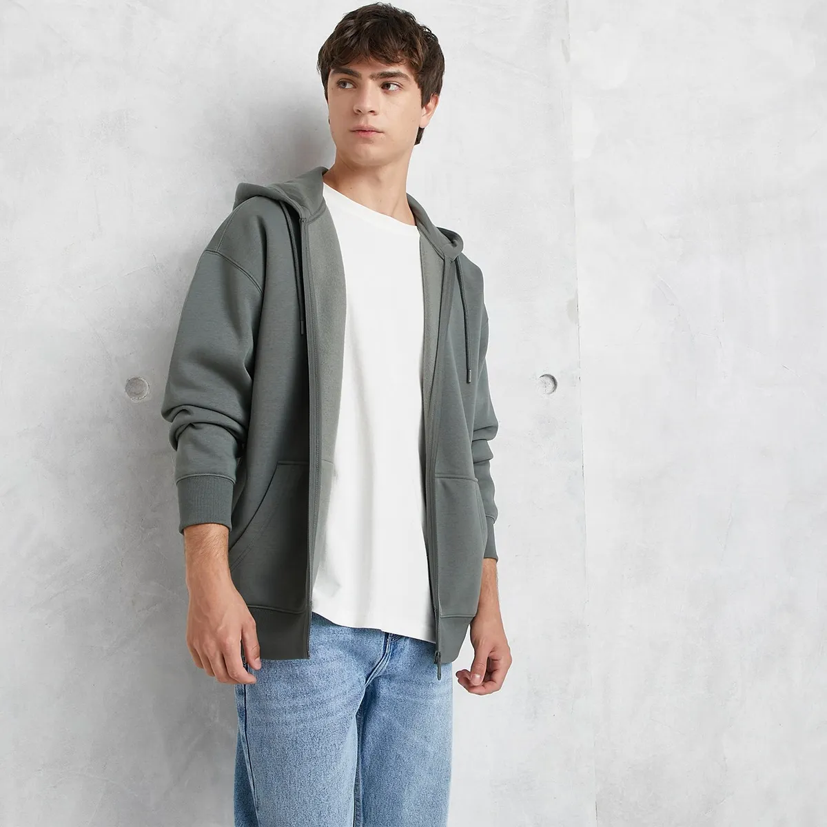 BEARCLIFF - Polera Bearcliff Relaxed Fit Con Gorro Hombre Algodón