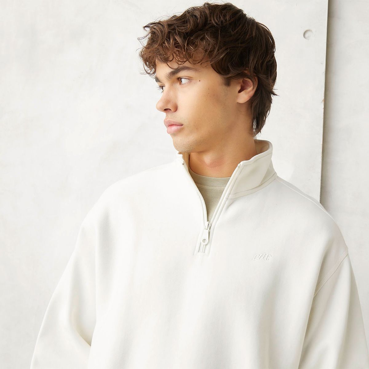 BEARCLIFF - Polera Relaxed Fit Hombre Bearcliff