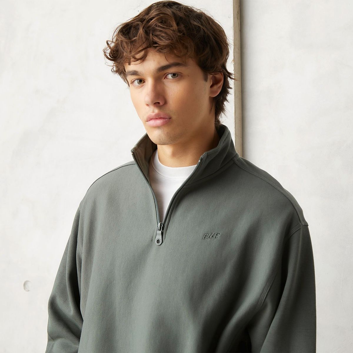BEARCLIFF - Polera Relaxed Fit Hombre Bearcliff