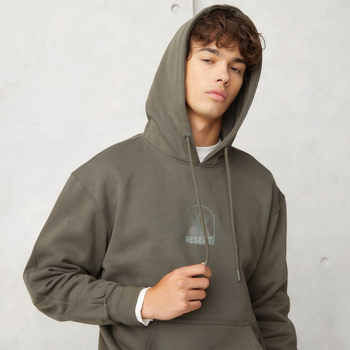 BEARCLIFF - Polera Canguro Relaxed Fit Hombre Bearcliff