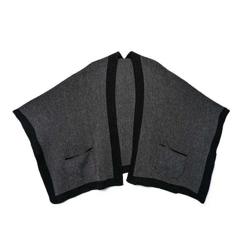 BASEMENT - Poncho Mujer Basement