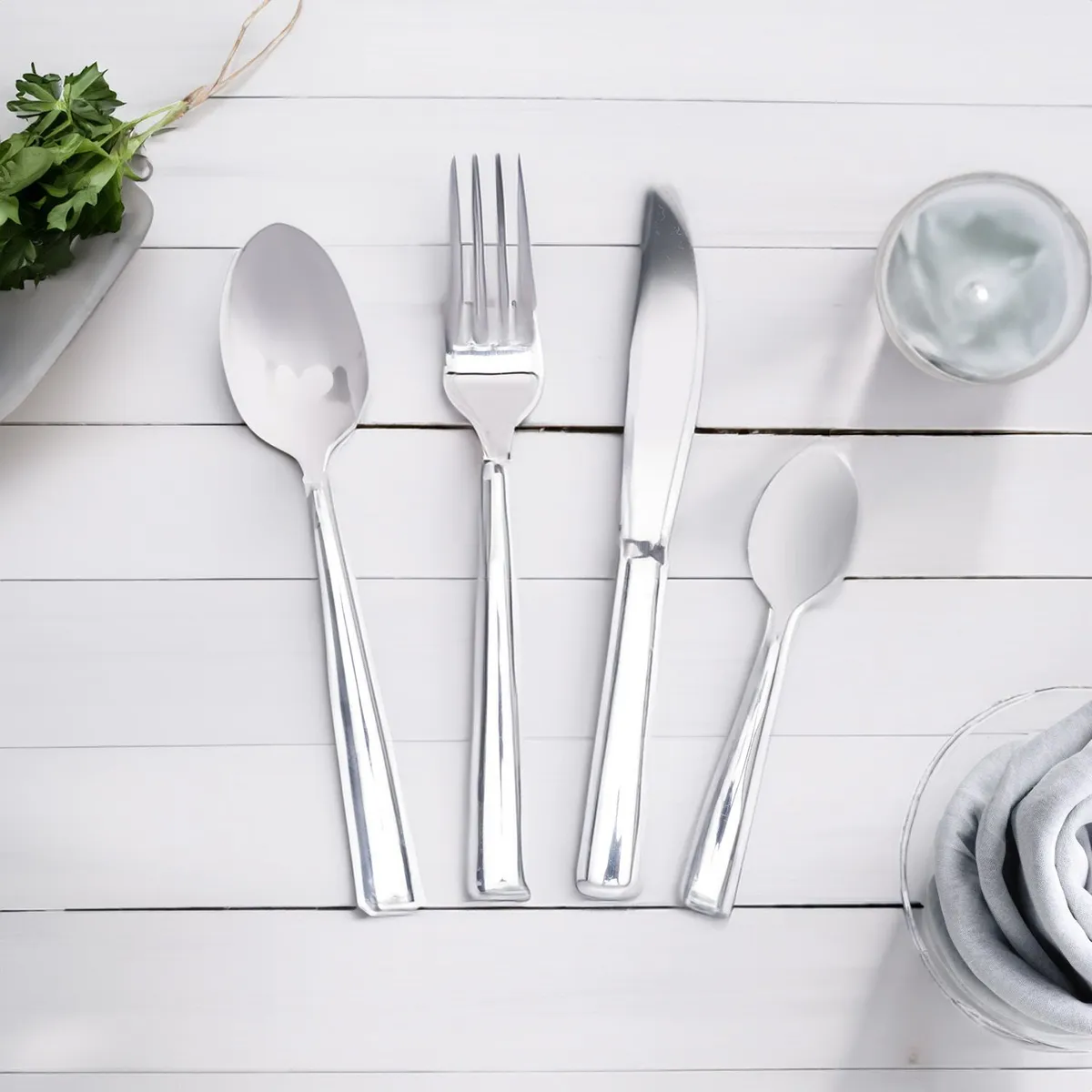 BENETTON - Juego De Cubiertos 24 Piezas Benetton