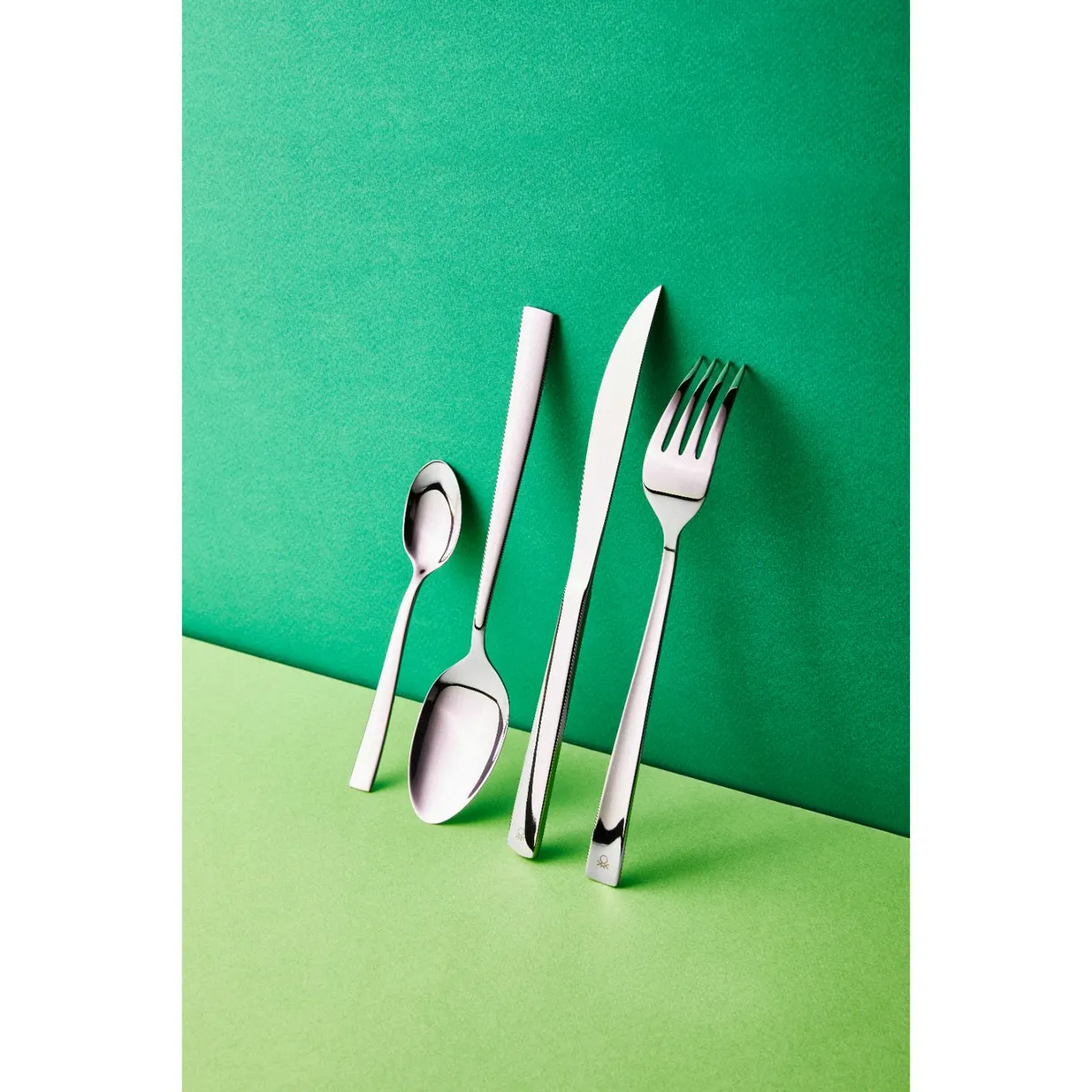 BENETTON - Juego De Cubiertos 24 Piezas Benetton