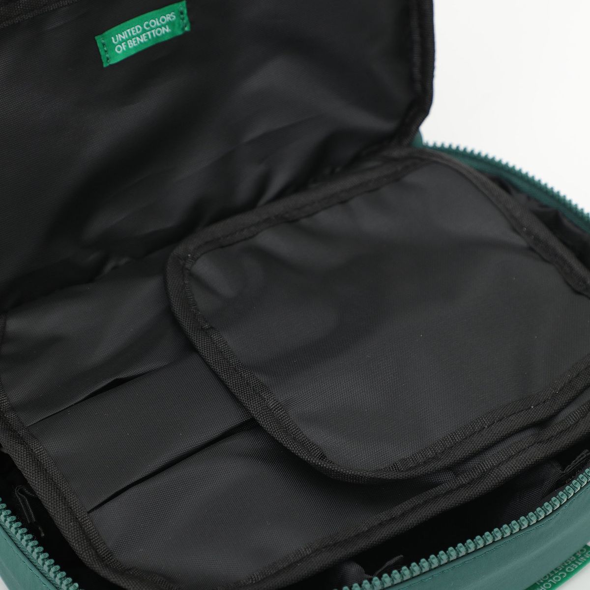 BENETTON - Cosmetiquera Benetton 