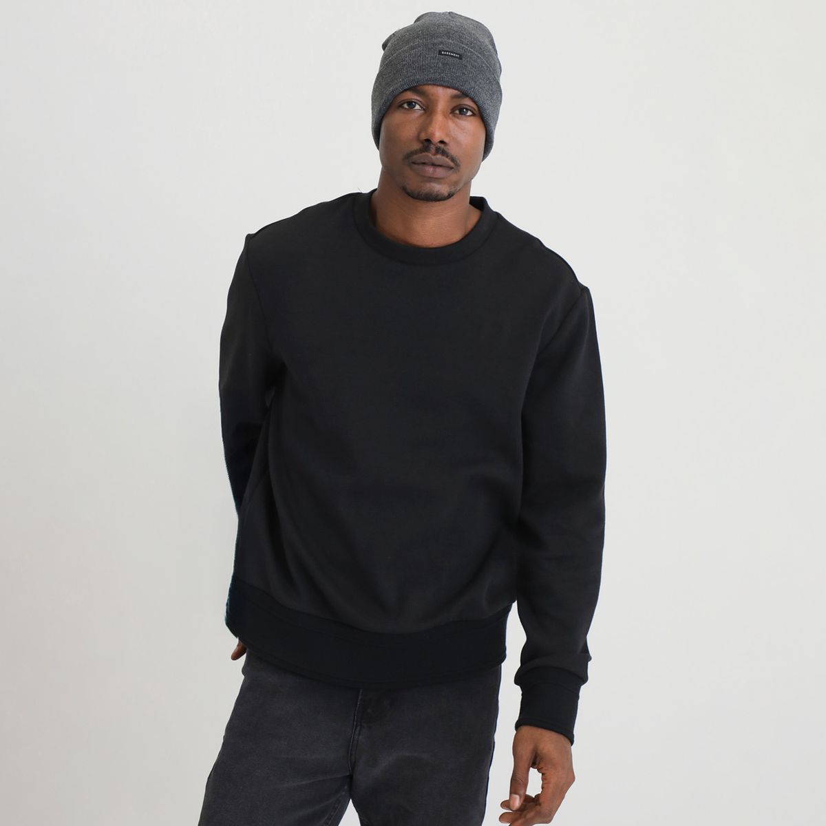 BASEMENT - Gorro Hombre Basement