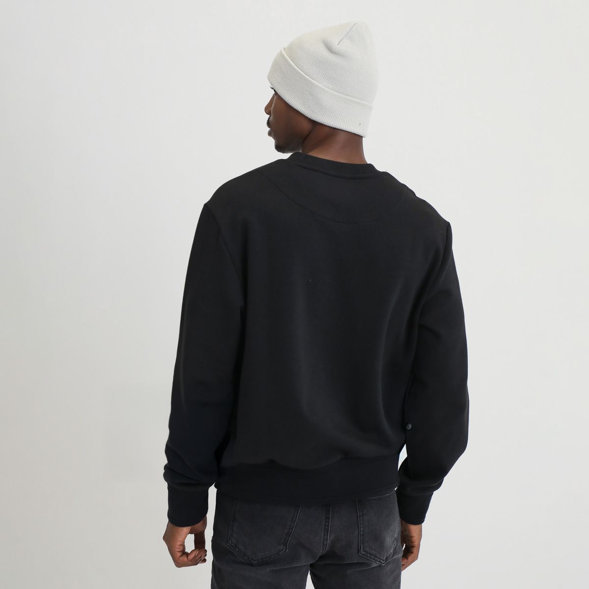 BASEMENT - Gorro Hombre Basement