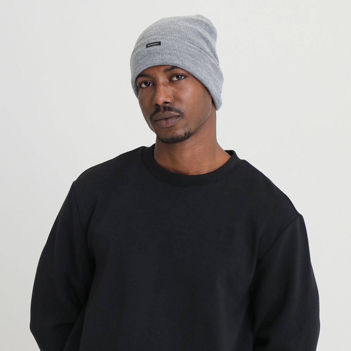 BASEMENT - Gorro Hombre Basement