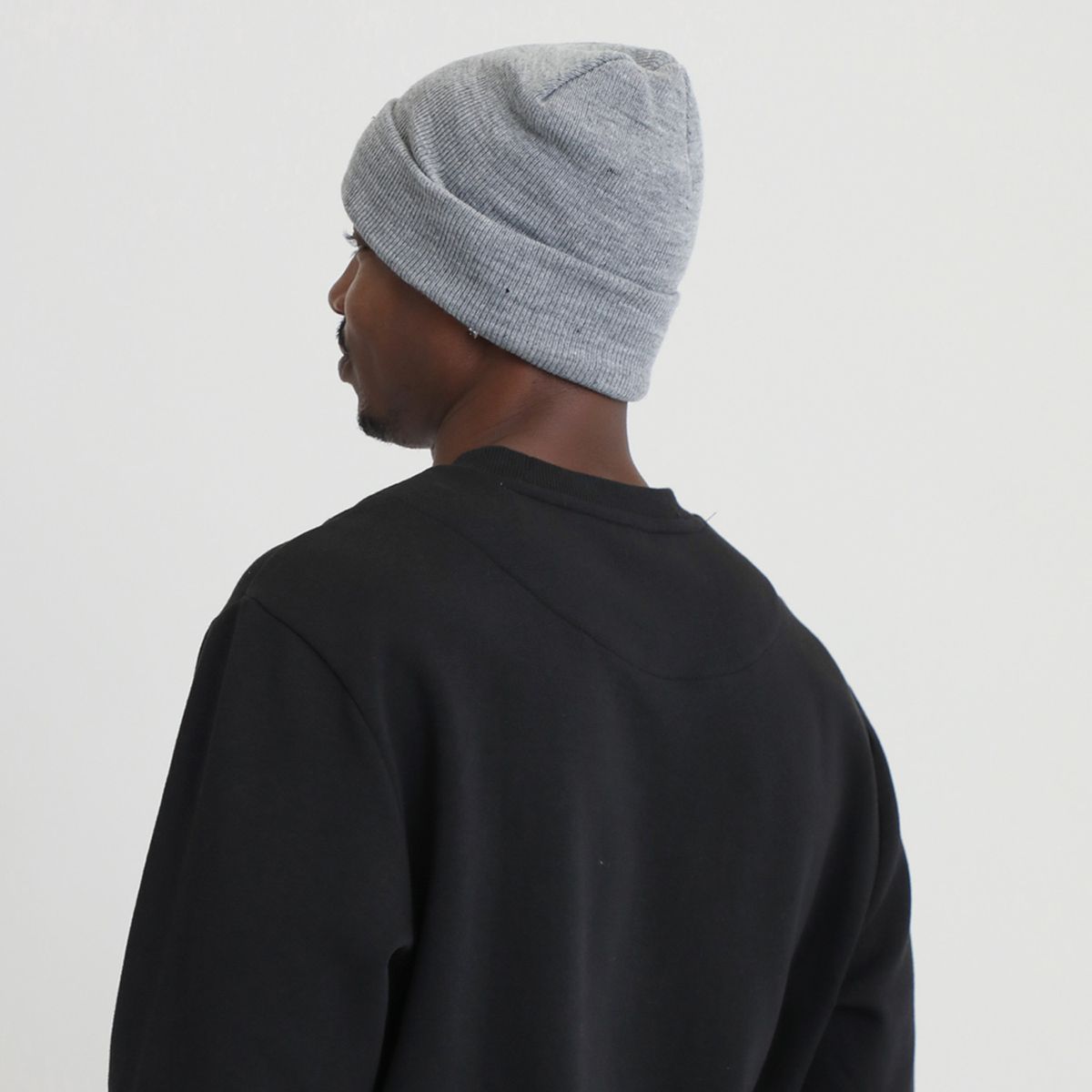 BASEMENT - Gorro Hombre Basement