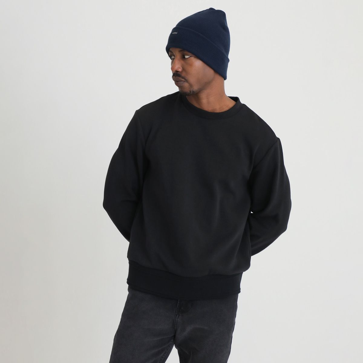 BASEMENT - Gorro Hombre Basement