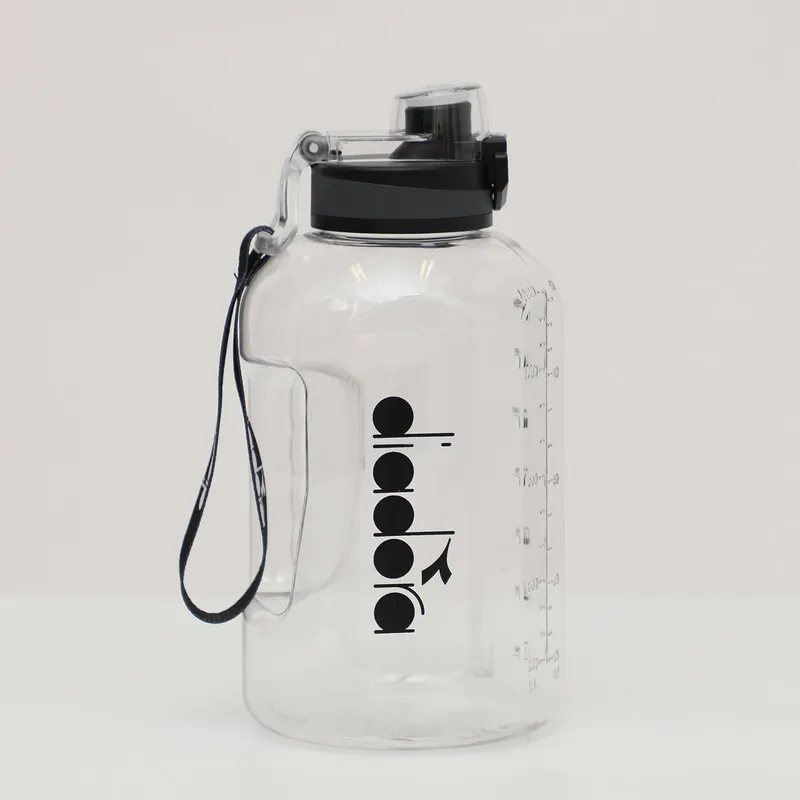 DIADORA - Botella Deportiva 1.5L Diadora