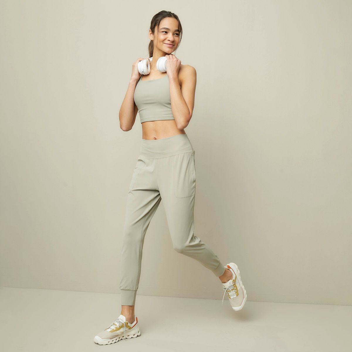 DIADORA - Buzo Jogger Deportivo Mujer Diadora