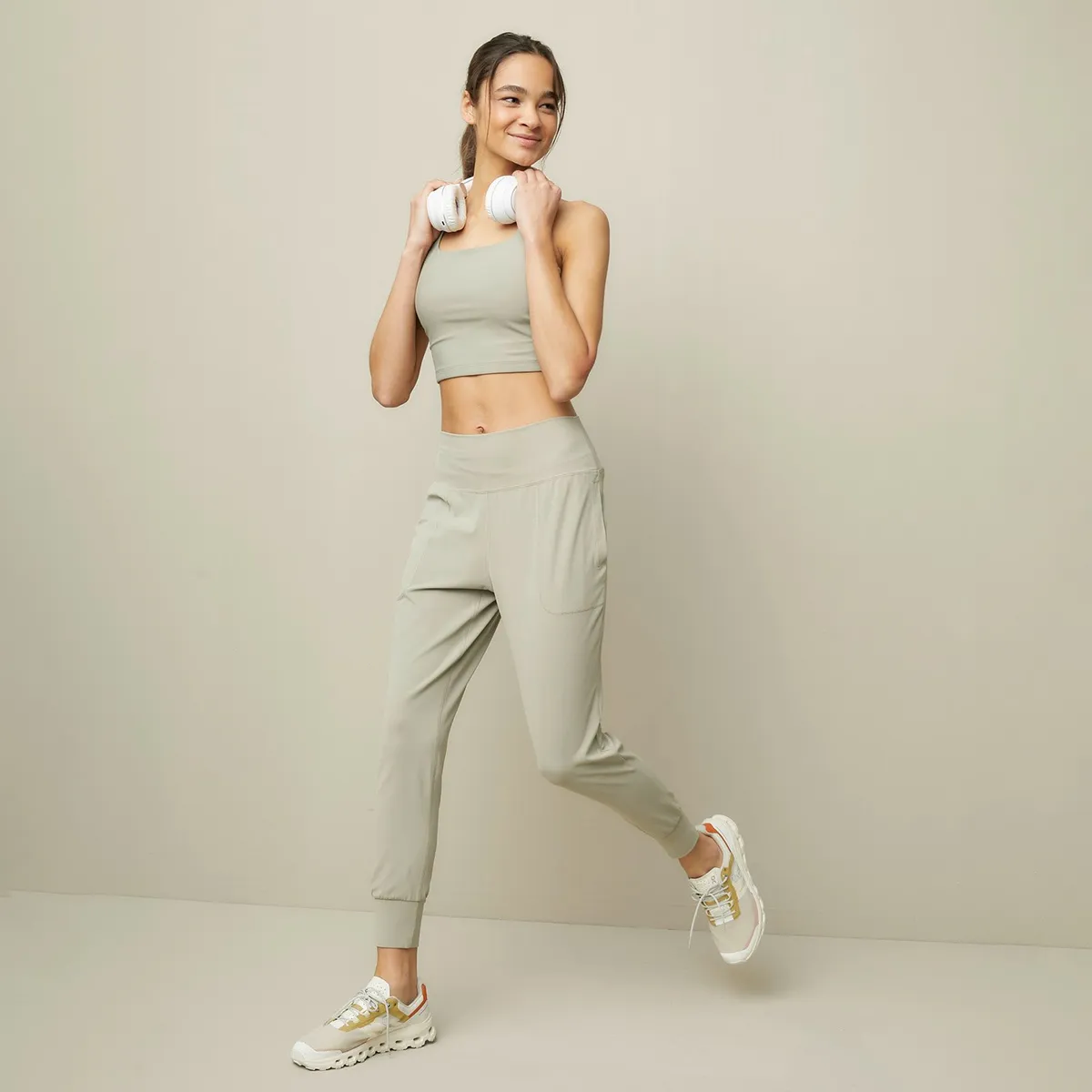 DIADORA - Buzo Jogger Deportivo Mujer Diadora