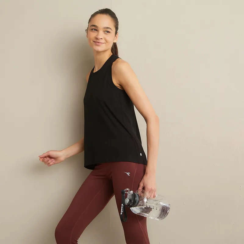 DIADORA - Tank Top Con Bra Deportivo Mujer Diadora