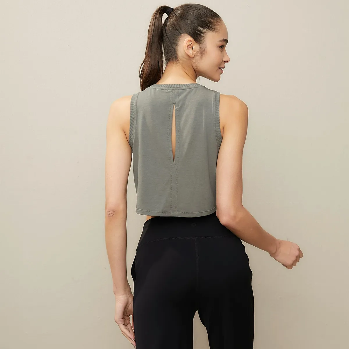 DIADORA - Crop Top Deportivo Mujer Diadora