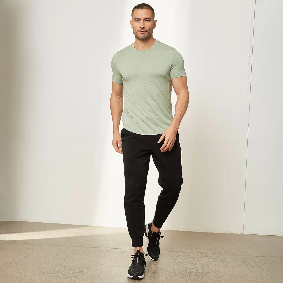 DIADORA - Buzo Jogger Deportivo Hombre Diadora