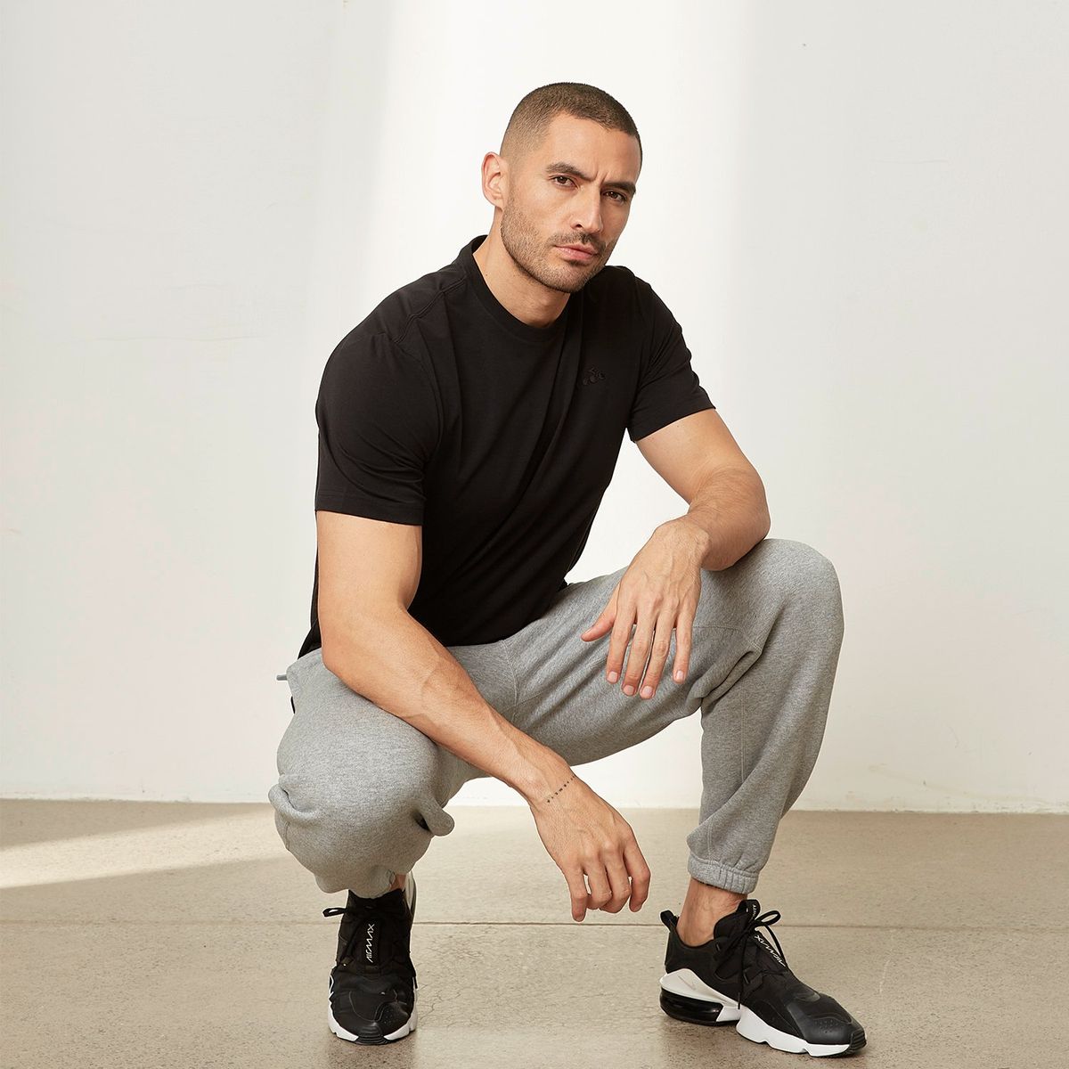 DIADORA - Buzo Jogger Deportivo Hombre Diadora