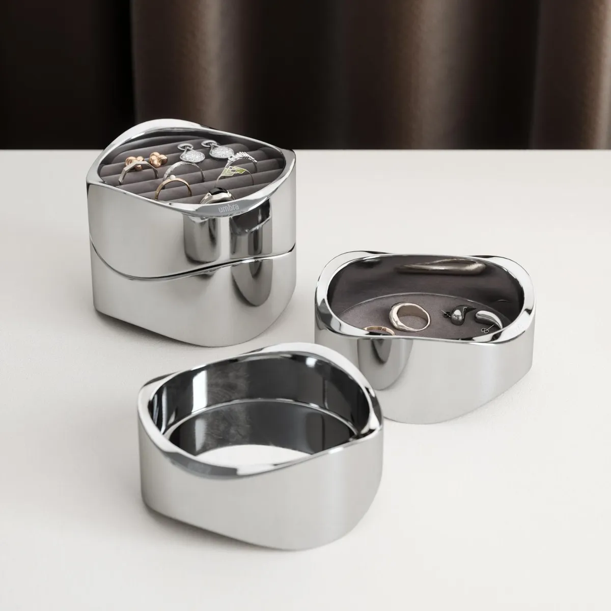 UMBRA - Joyero Metal Forma Irregular 10x8cm