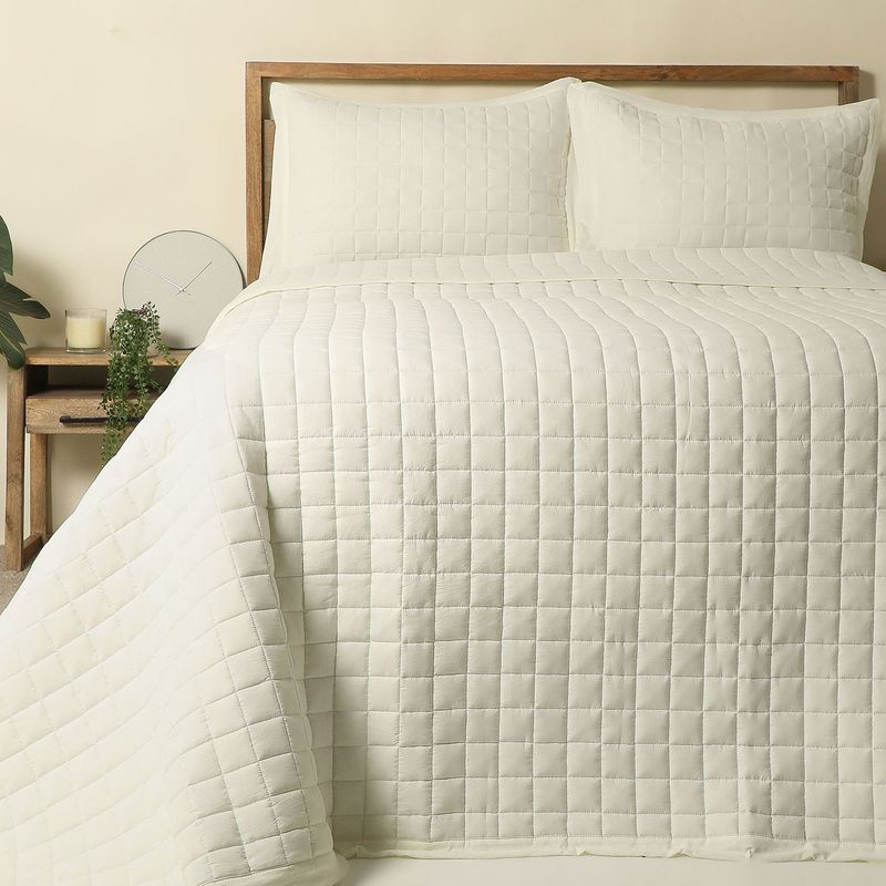 MICA - Cubrecama Liso Pedro 