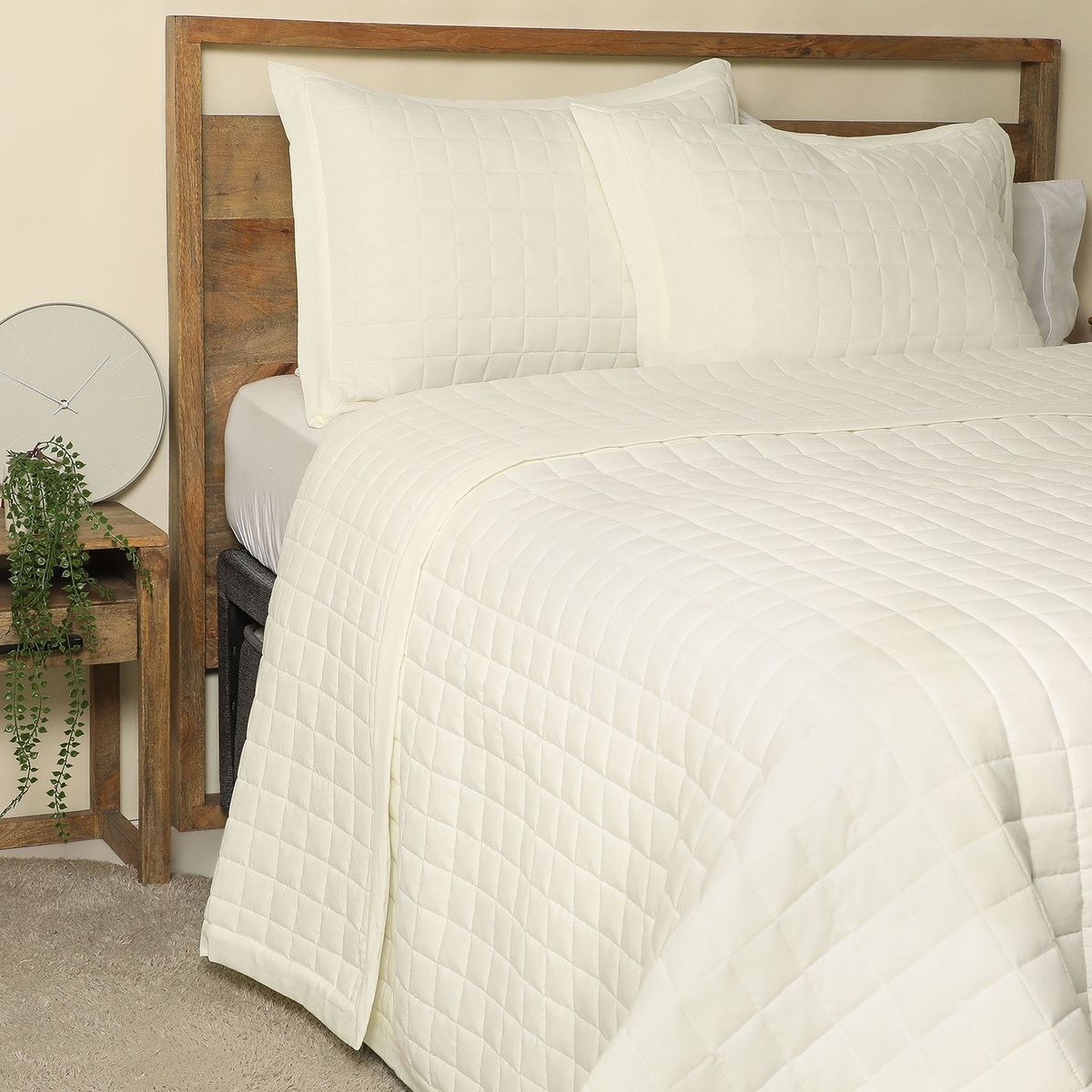 MICA - Cubrecama Liso Pedro 