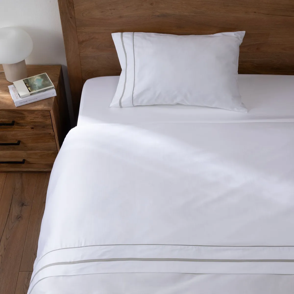 BASEMENT HOME - Juego de Sábanas Hoteleras 100% Algodón 300 Hilos