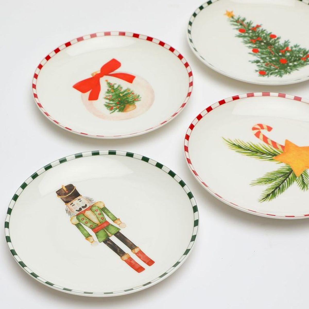 ROBERTA ALLEN - Set x4 Platos de Navidad 15 cm
