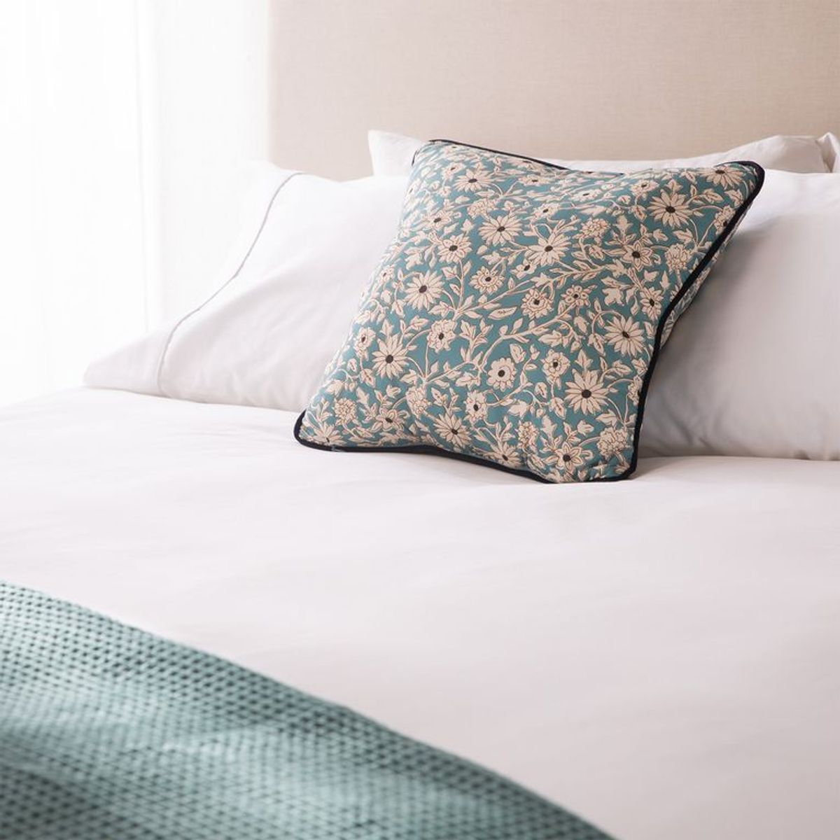 MICA - Cojín Fun Estampado Verde