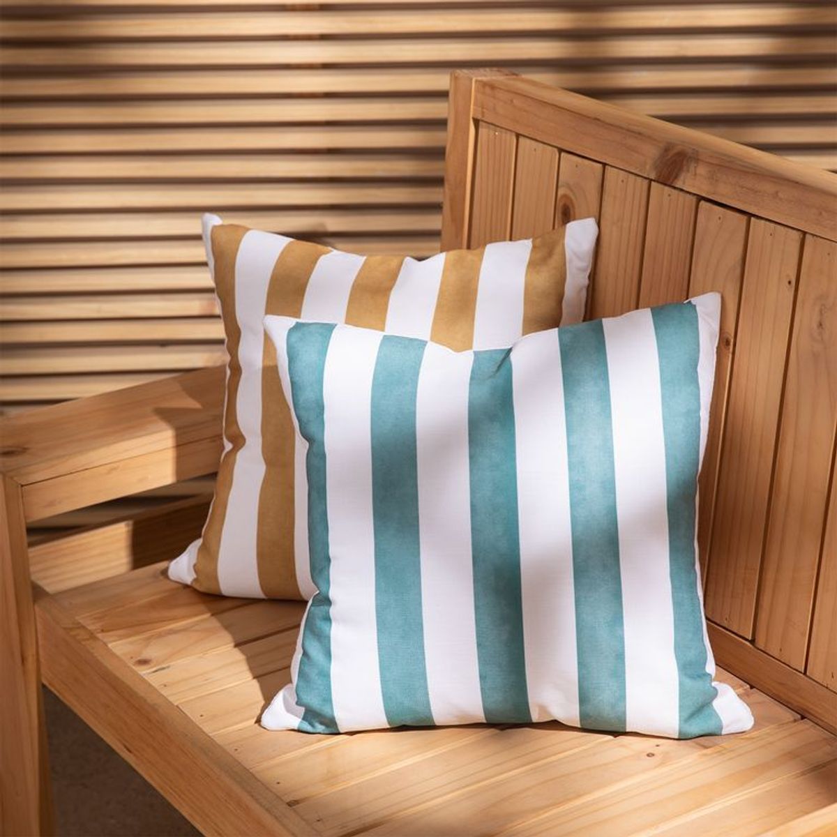 MICA - Cojín Rayado Verde