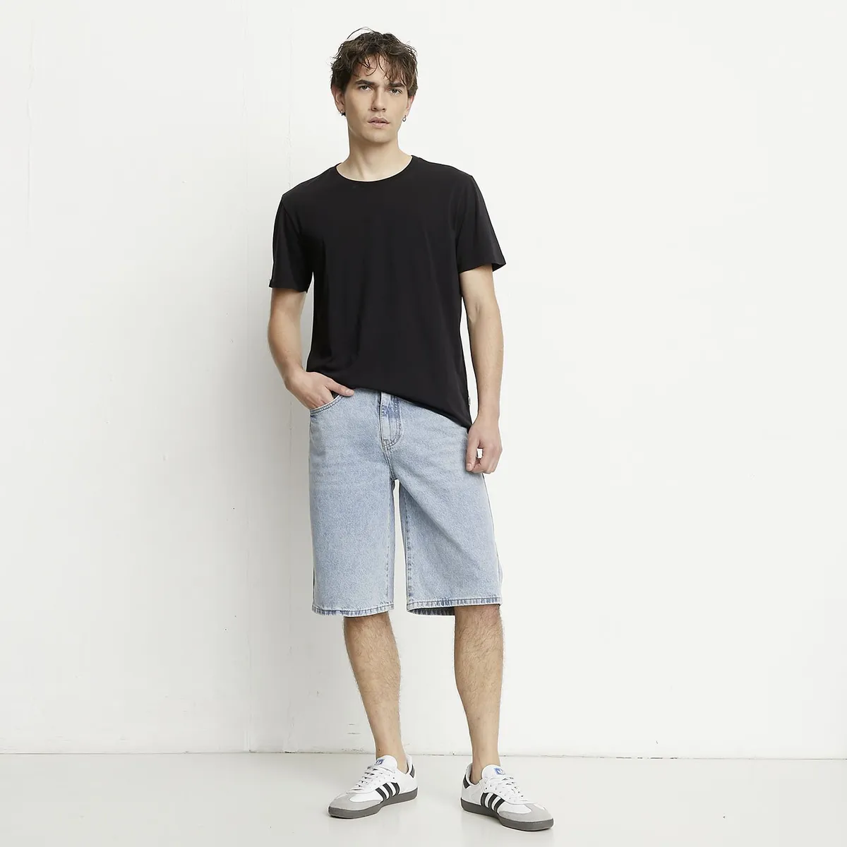BASEMENT - Short Regular Fit Hombre Basement