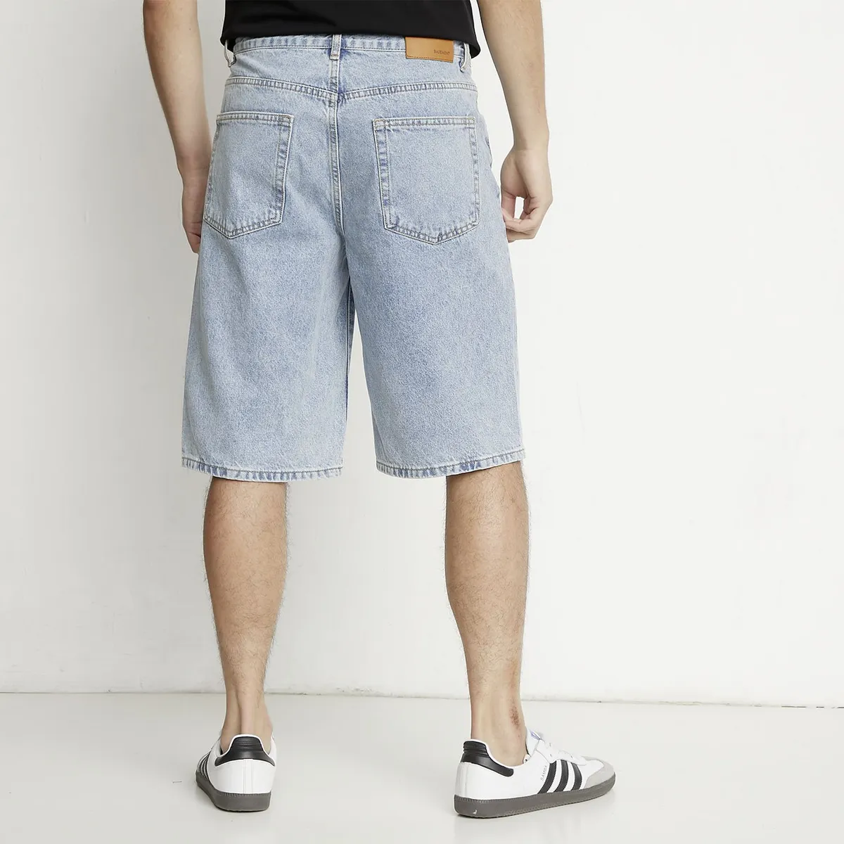 BASEMENT - Short Regular Fit Hombre Basement