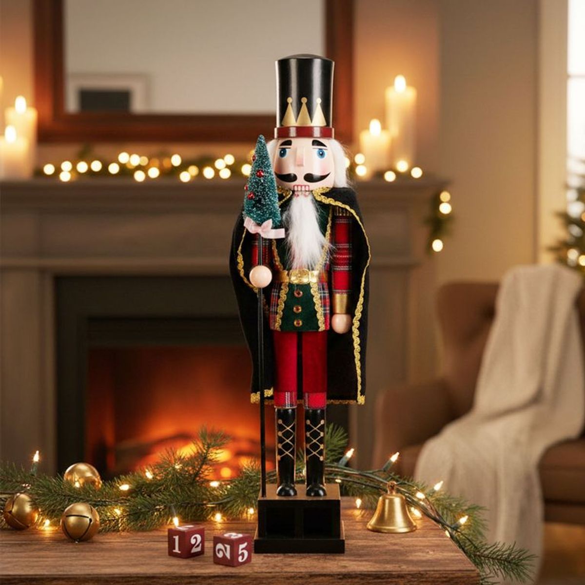 MICA - Cascanuez Negro 50cm