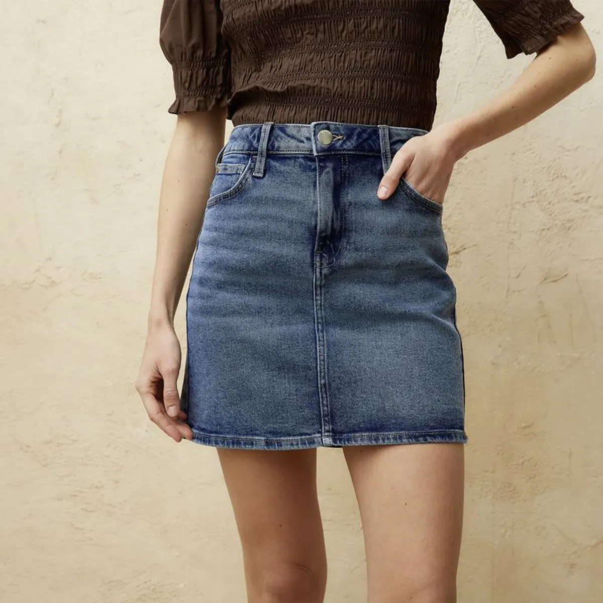 BASEMENT - Falda Corta Mujer Basement