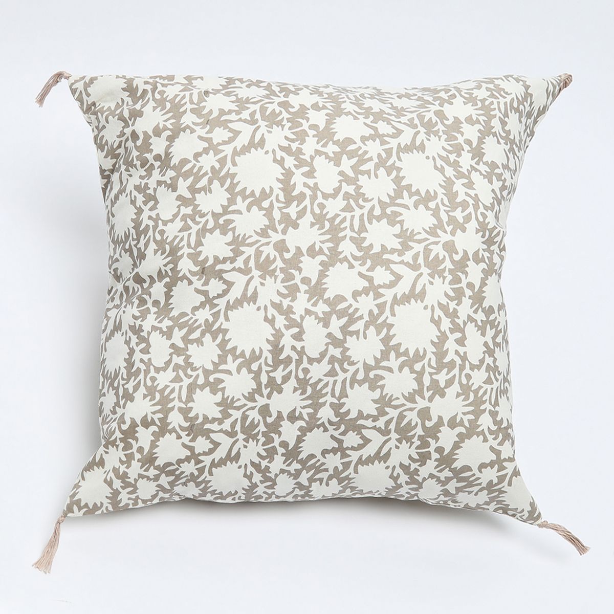 BASEMENT HOME - Funda de Cojín Flor Topo