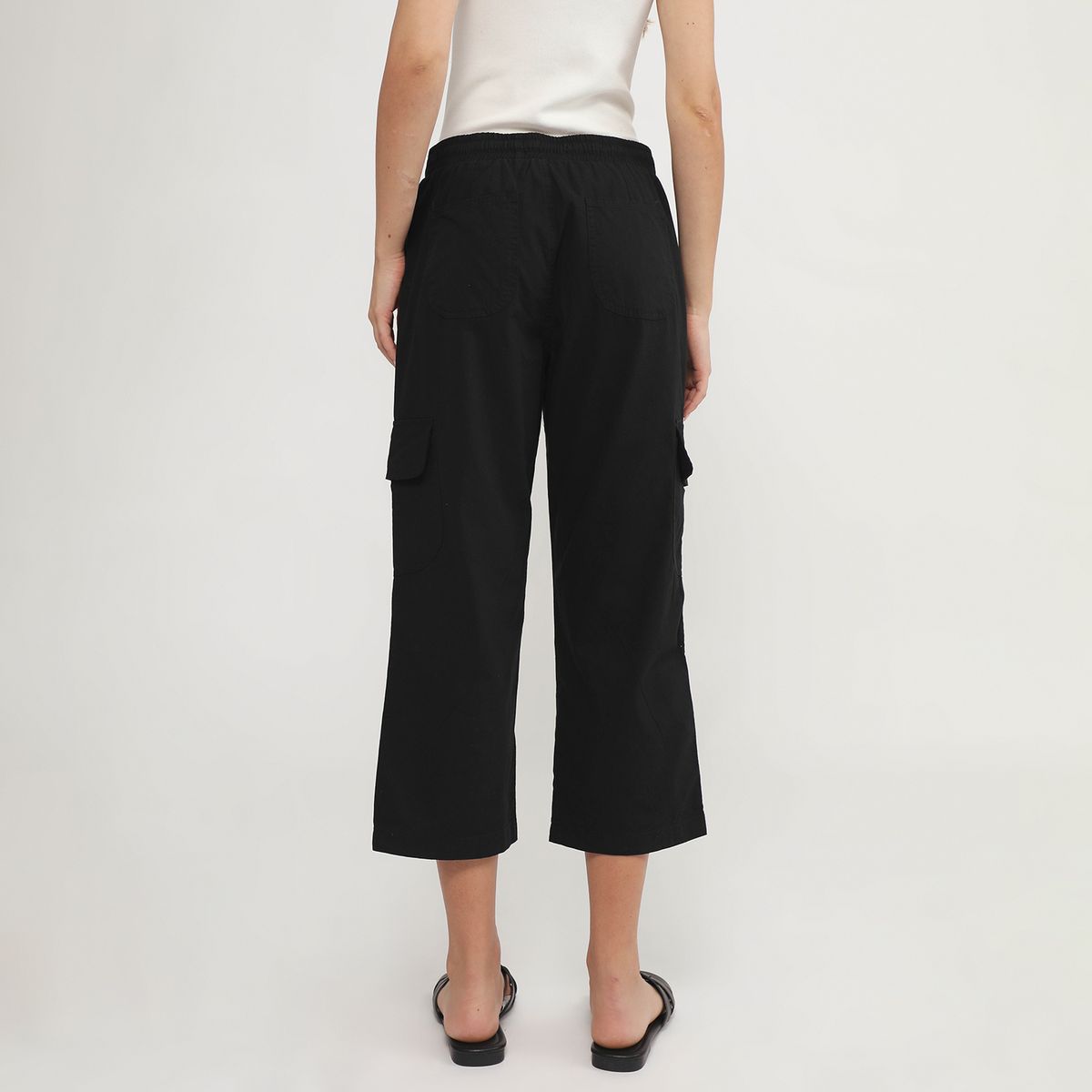 UNIVERSITY CLUB - Pantalón Capri Tiro Medio Mujer University Club