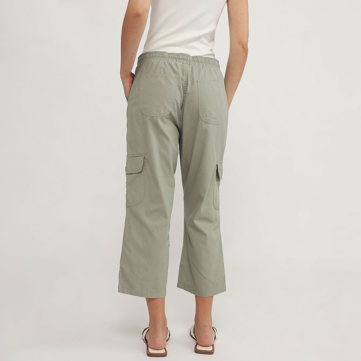 UNIVERSITY CLUB - Pantalón Capri Tiro Medio Mujer University Club