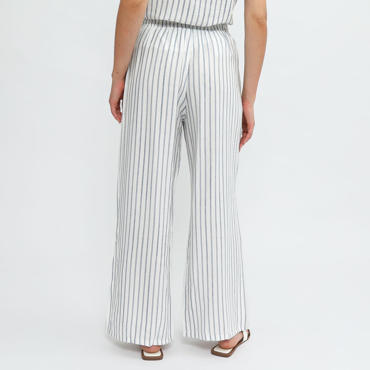 UNIVERSITY CLUB - Pantalón Regular Tiro Medio Mujer University Club