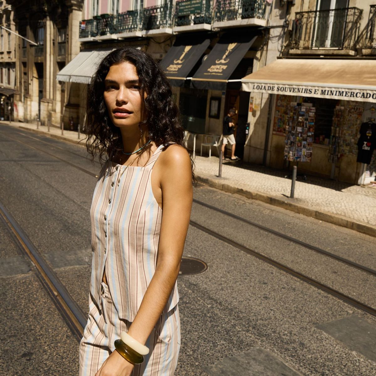 BASEMENT - Chaleco Casual Mujer Basement