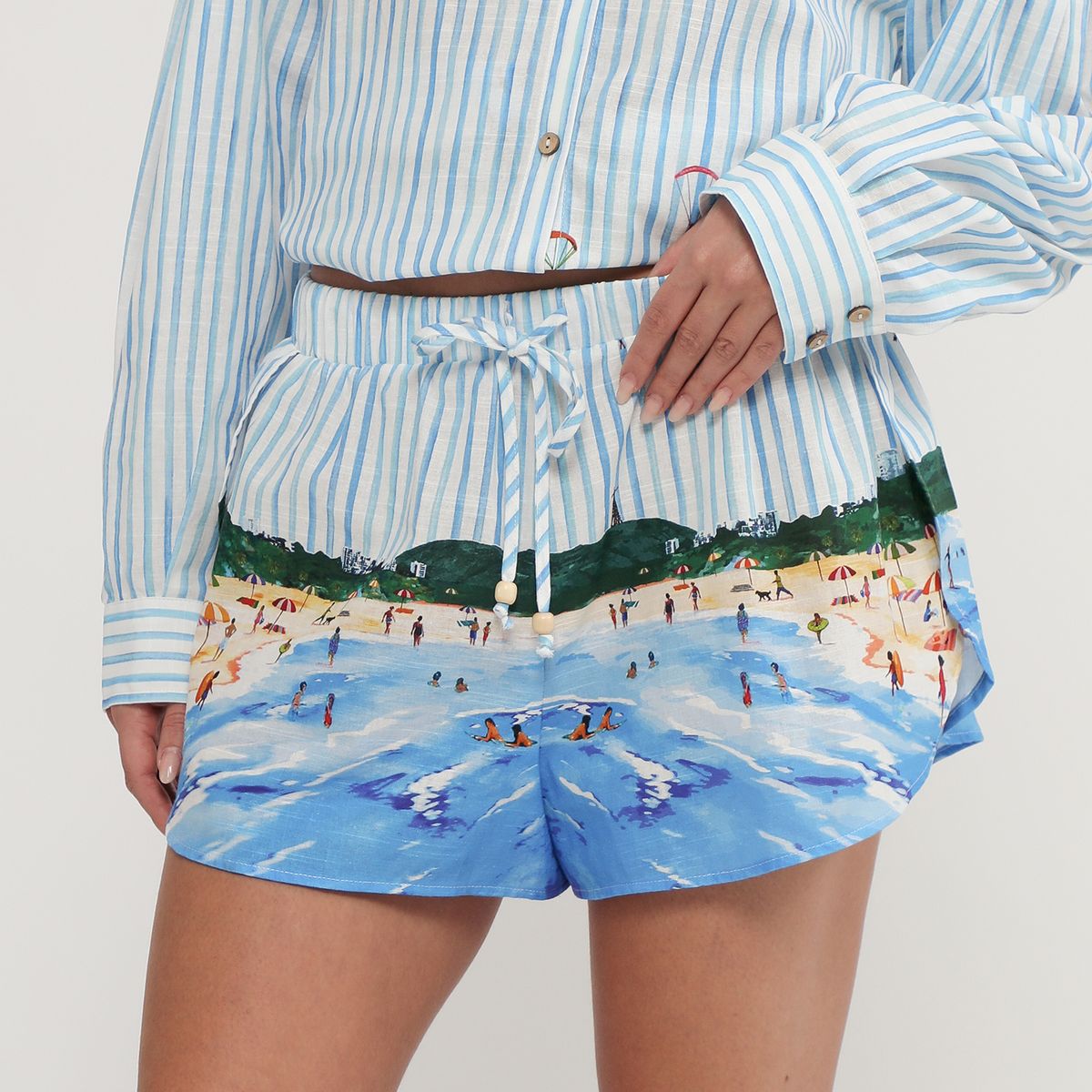 CAPITTANA - Short Tiro Medio Mujer FalabellaxCapittana