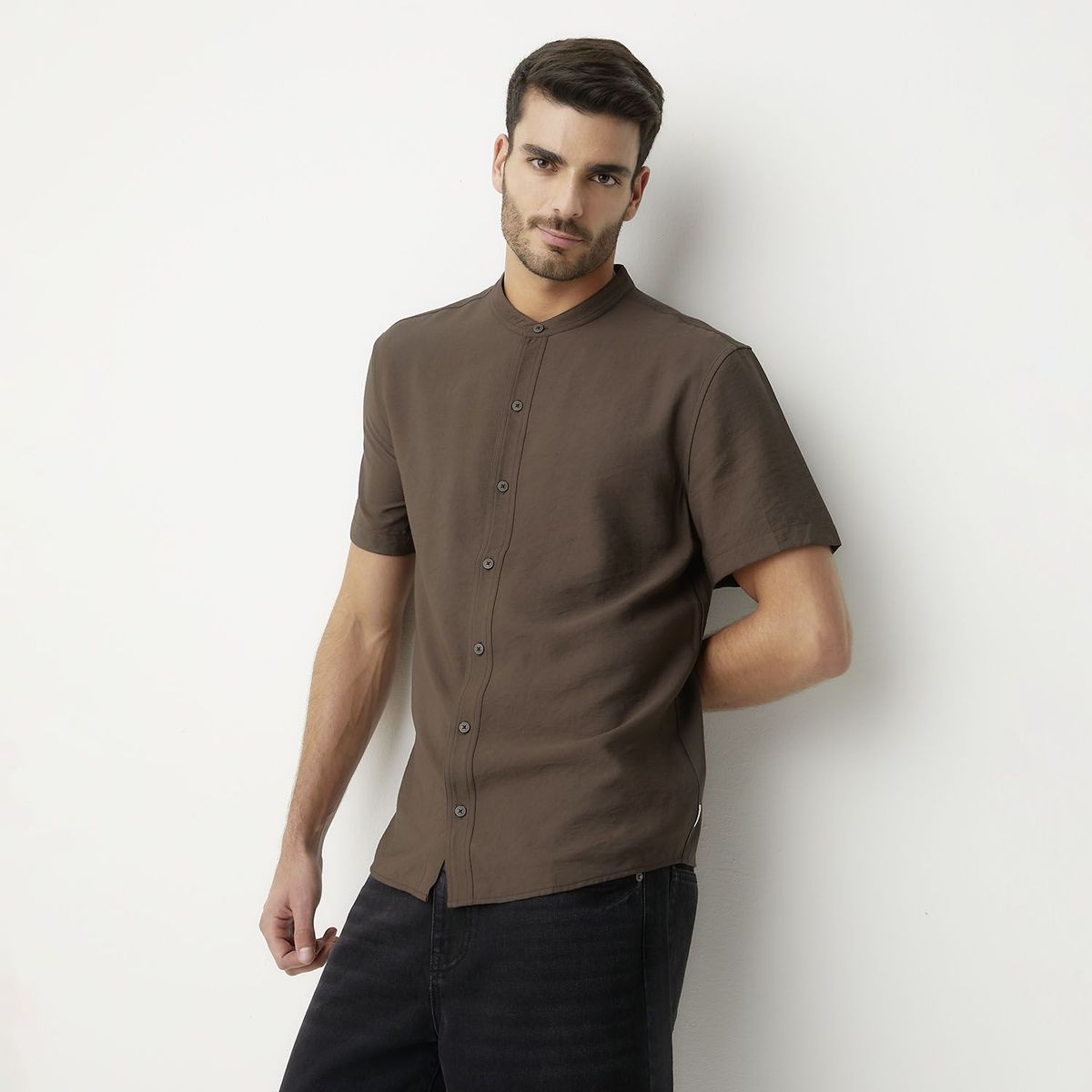BASEMENT - Camisa Casual Regular Fit Hombre Basement