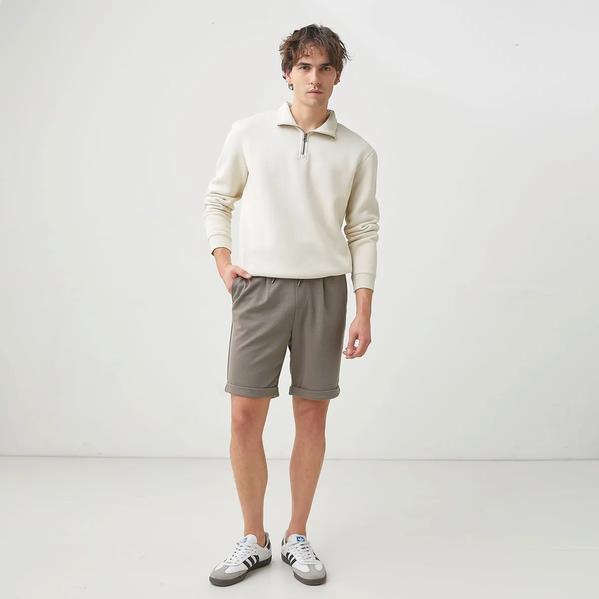 BASEMENT - Short Regular Fit Hombre Basement